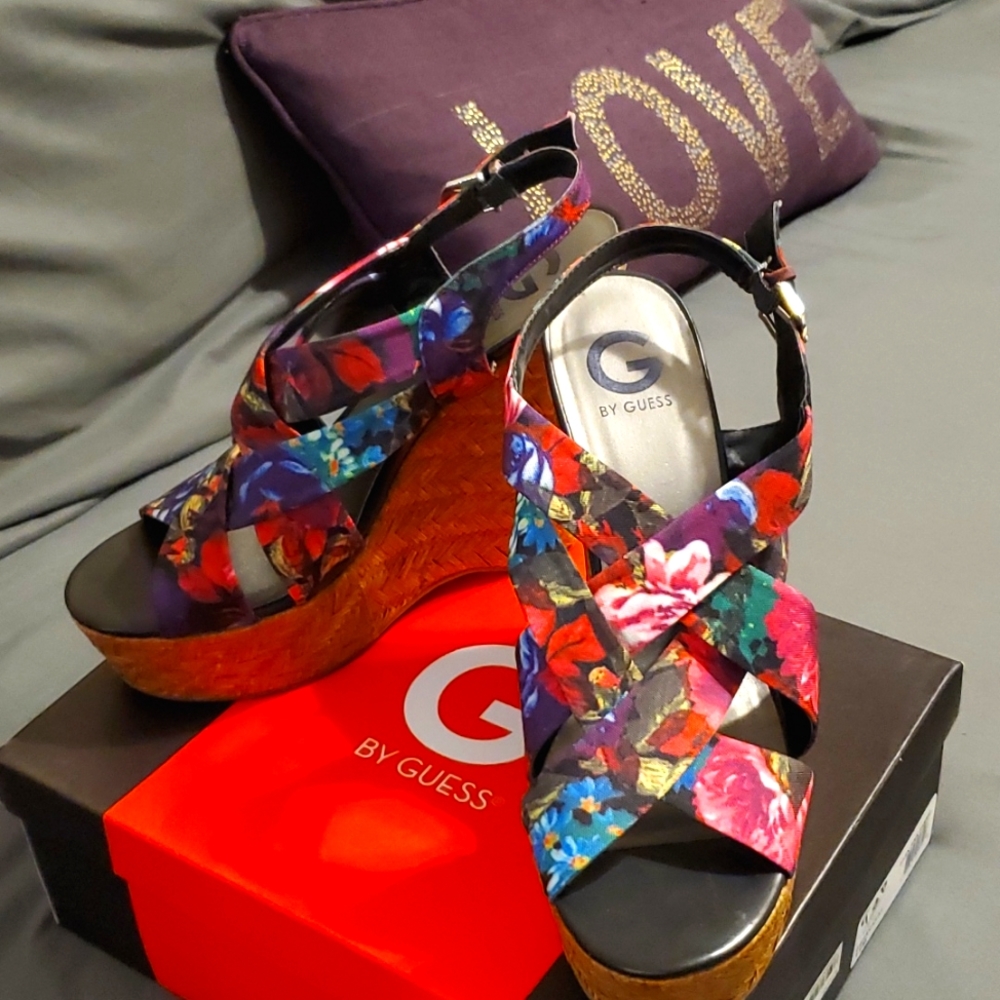 G by Guess